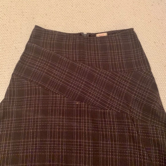 Plaid Skirt - Picture 4 of 10